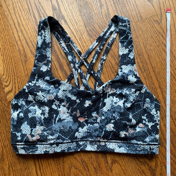 Lulu Lemon Free to be Serene Sports Bra, size 6 - Picture 3 of 10